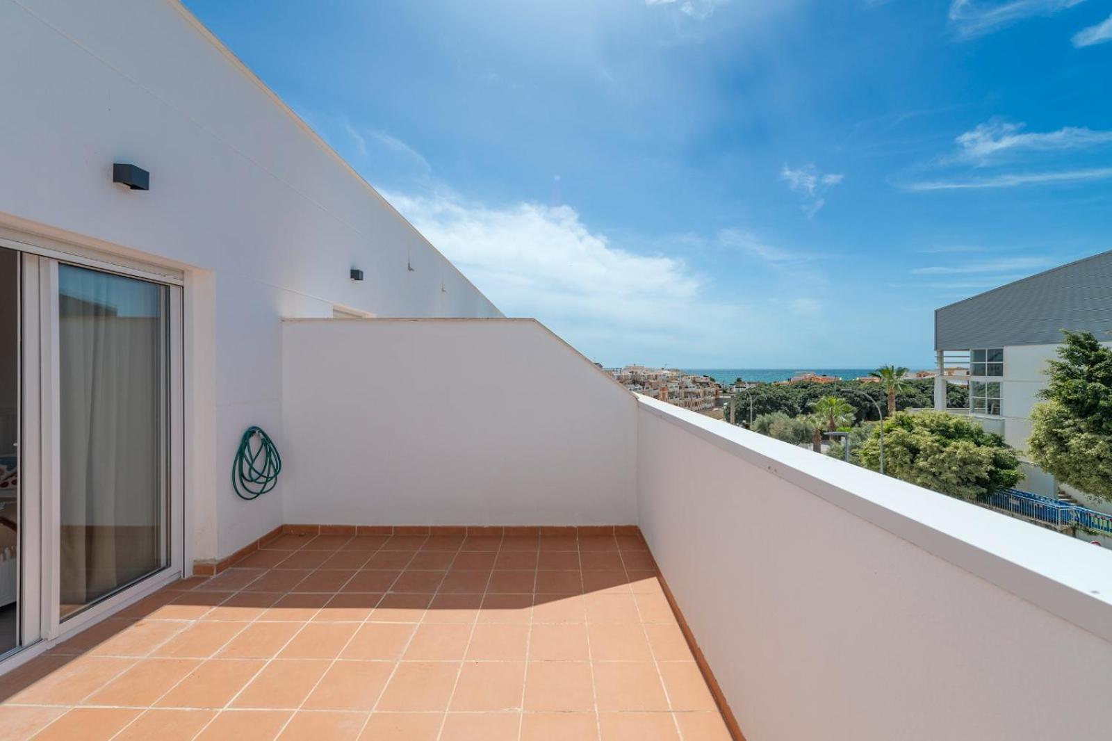 Dreamy Beach Penthouse 托雷德本纳贾尔邦 外观 照片